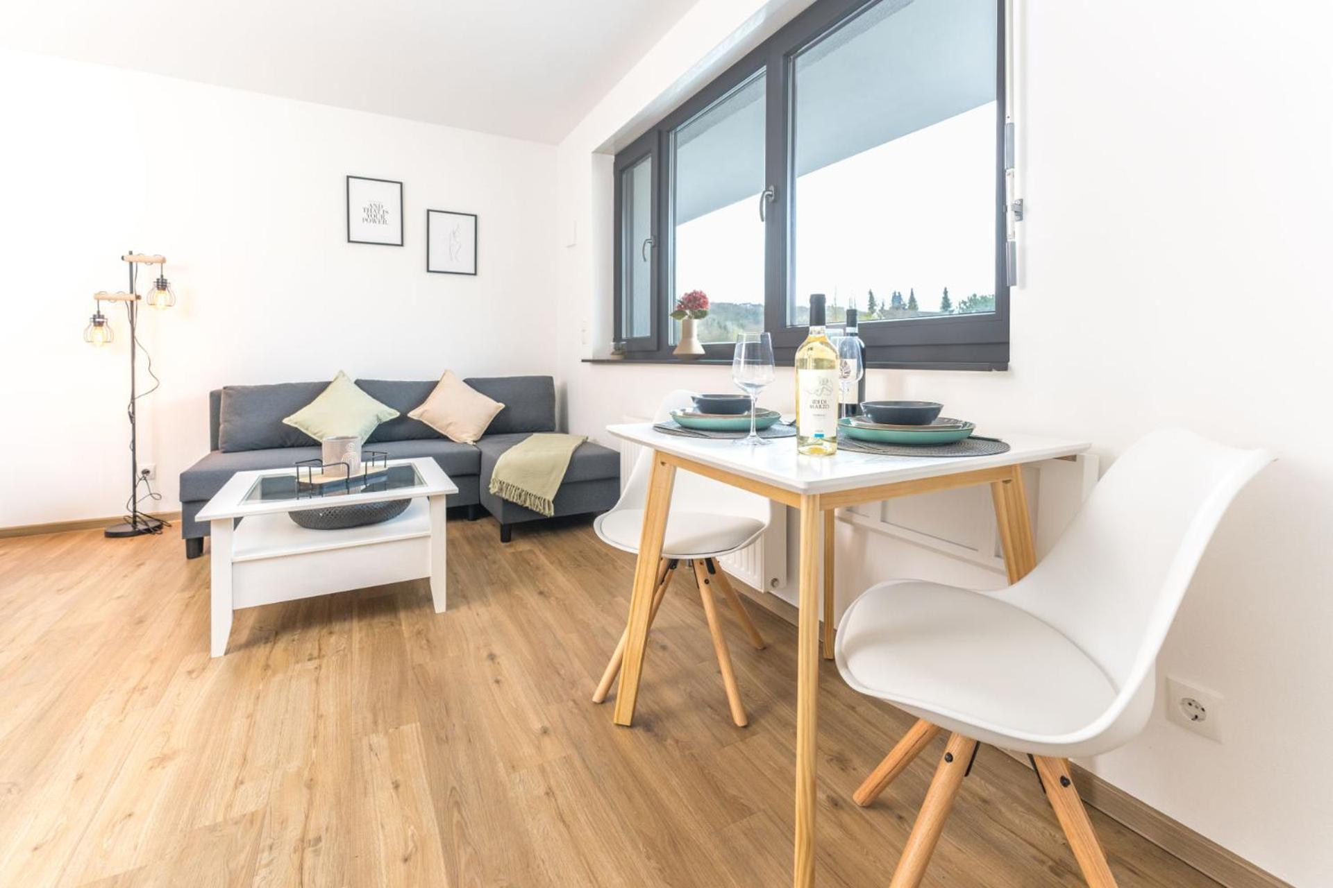 Modernes Mit Privatem Stellplatz Wenige Minuten Von Der Innenstadt & Mosel Appartement